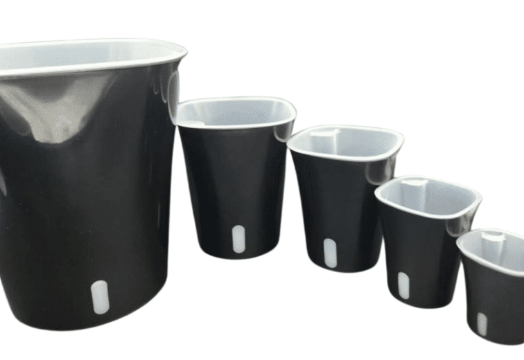 Pot auto-arrosant avec insert transparent 2